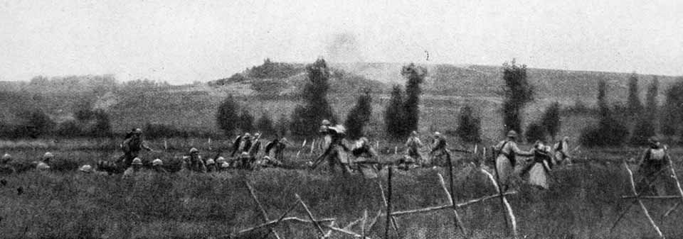 O ataque francês em Massiges em 1915. Crédito: Reprodução.