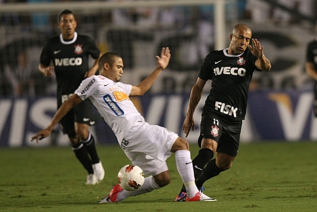 Corinthians Toma Conta Da Vila Belmiro E Ganha De 1 A 0 Do Santos Esportes Estadao